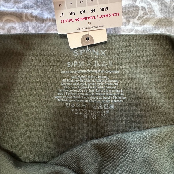 Spanx Camo Print Leggings - Picture 4 of 4